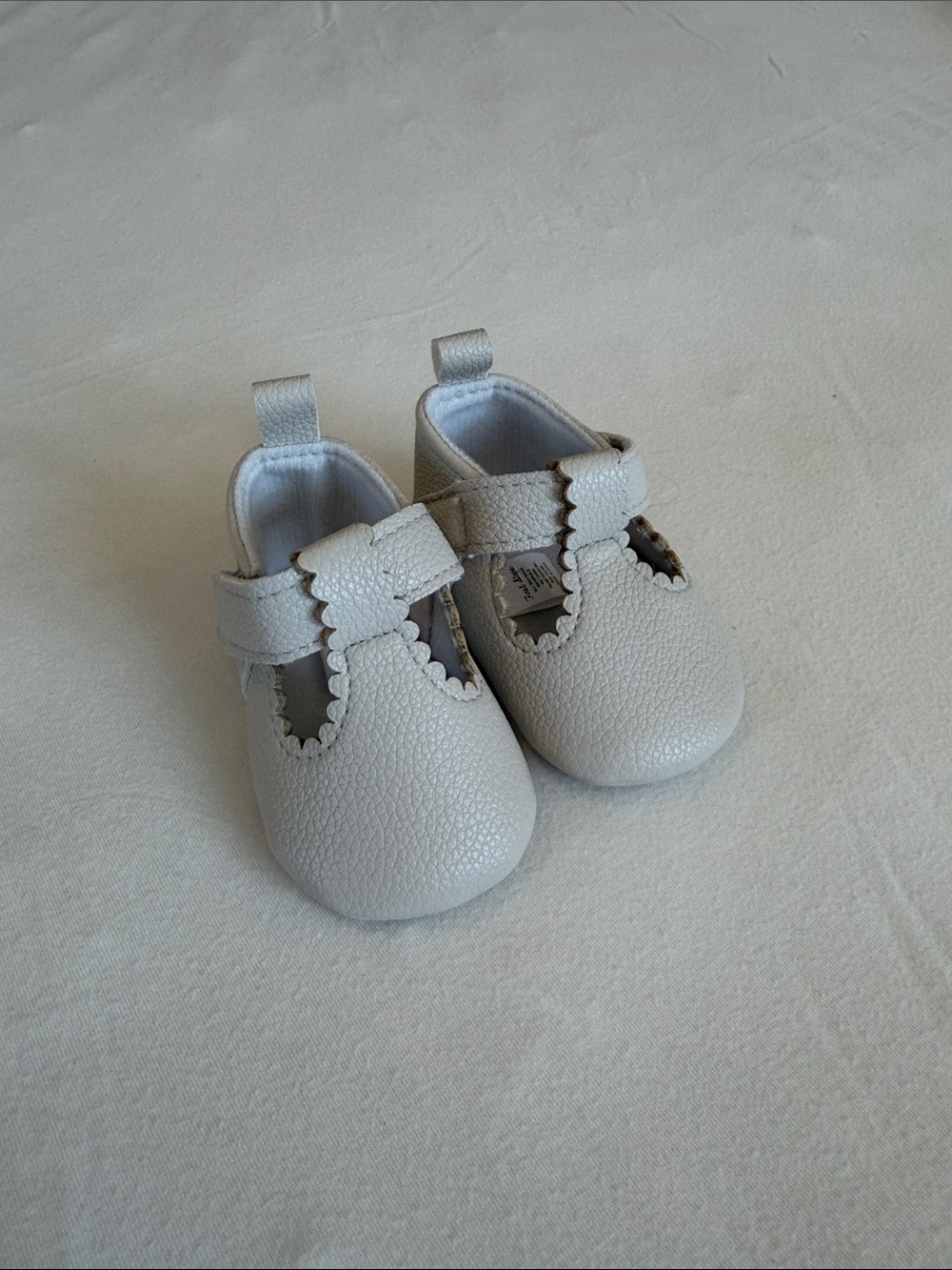 Baby Classic White Baby Mary Janes - Soft Leather Kids Shoes Size 2